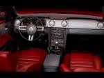 Ford Mustang GT 2005 года